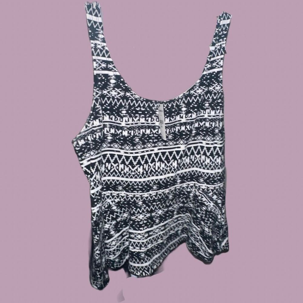 Women's Express Black and White Aztec Print Peplum Top